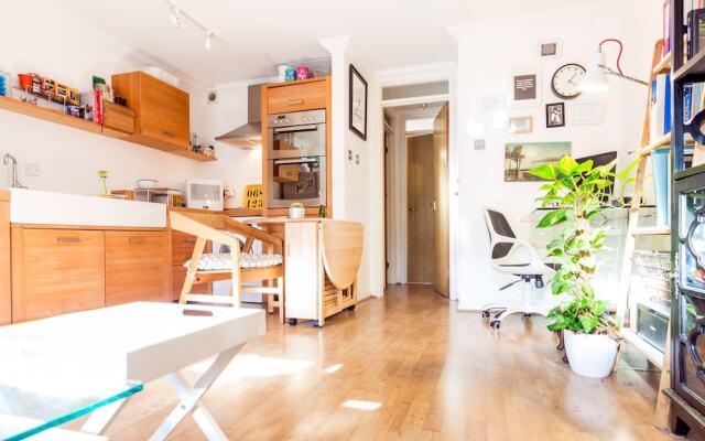 Modern House for 2 in Cambridge