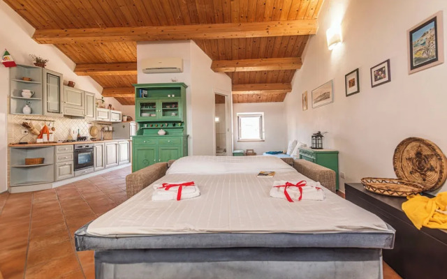 Una Mansarda Nell'isola