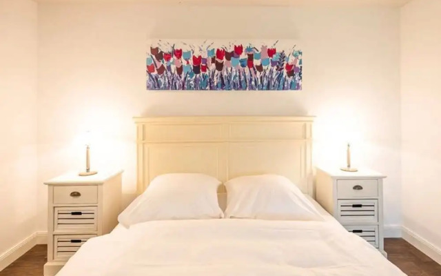 Semi-detached House Waygaard West, Dagebull