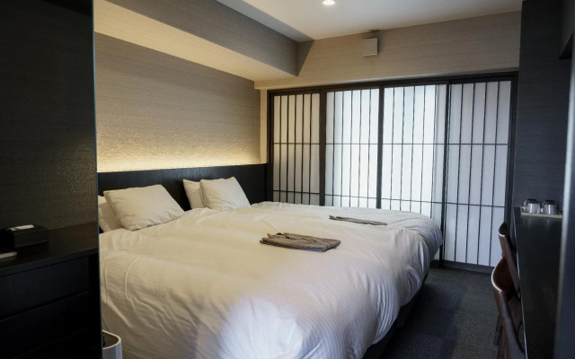 Hotel Ninja Black