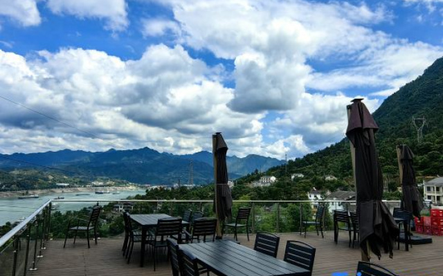 Shihengfeng Homestay (Sanxia Daba Tourist Area) — 2-star hotel in Yichang