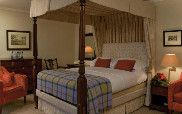 Macdonald Bear Hotel