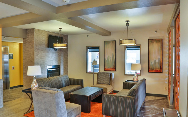 Best Western Plus The Four Corners Inn