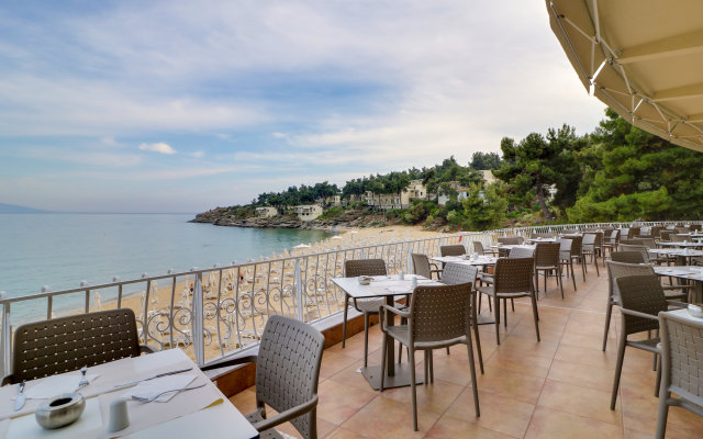 Bomo Tosca Beach Hotel