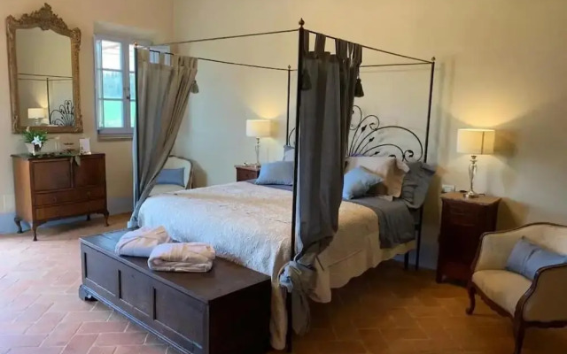 Cordella in Valdorcia Truffle & Olive Oil Resort - Podere Borgasso