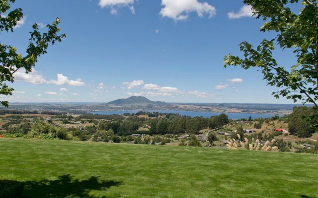 The Lakeview House Apartment