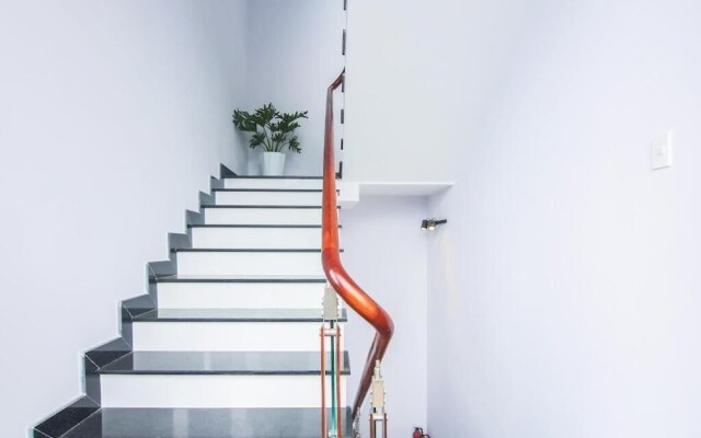 Thy Thy Hotel by OYO Rooms