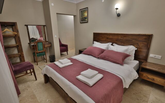 Yellow Stone Suites