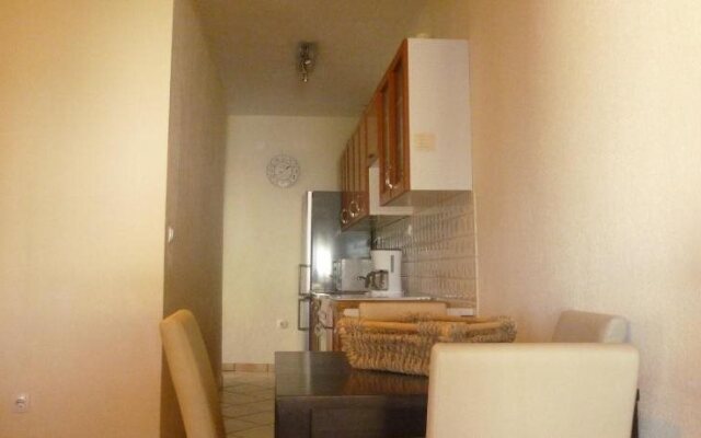 Luna Apartments