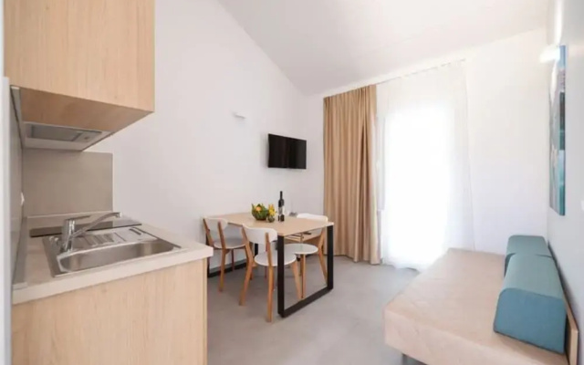 Apartments Medena in Seget Donji Trogir With Pools
