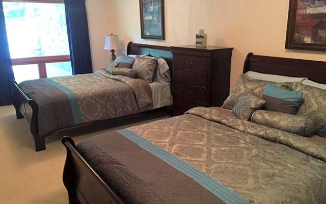 The Lodge in Sugar Hollow