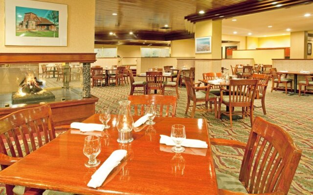 Holiday Inn Muskegon-Harbor