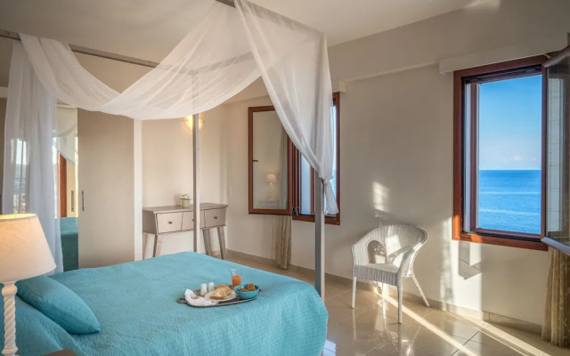 Armonia Seaside Villas
