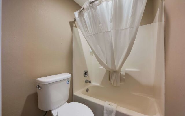 Quality Inn Oxford Anniston I-20
