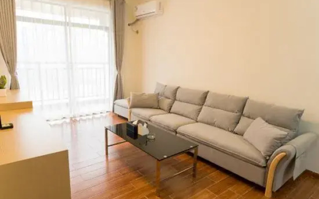 Yuanyu SOHO Apartment (Qingyuan Shunying Times Square)