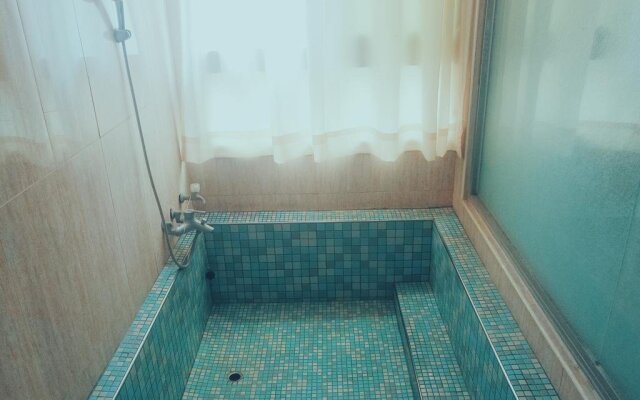 Jade Spring Hot Spring Hotel
