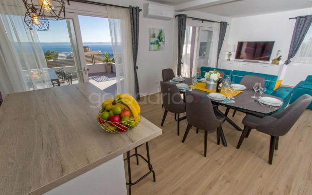 Penthouse With Panoramic View Ally