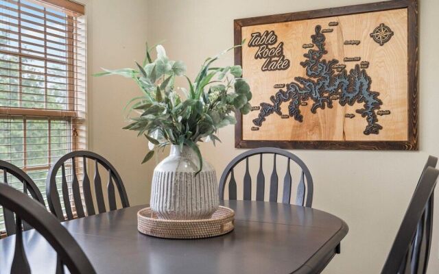 The Golf Shack - Picturesque Views on Deck!