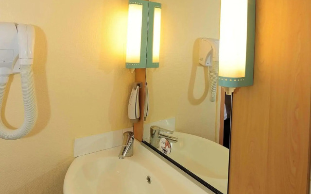 ibis Lyon Est Beynost A42