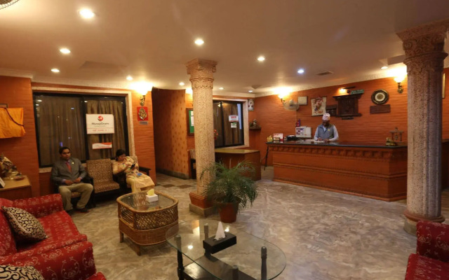 Teeka's Holiday Inn