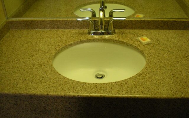 Days Inn Phoenix West AZ