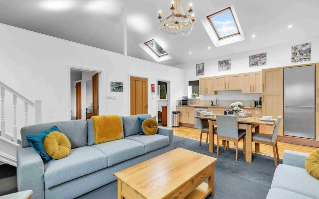 Garden Lodge With Parking By My Getaways