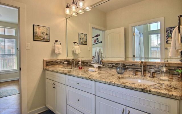 Kona Cove 8 by RedAwning