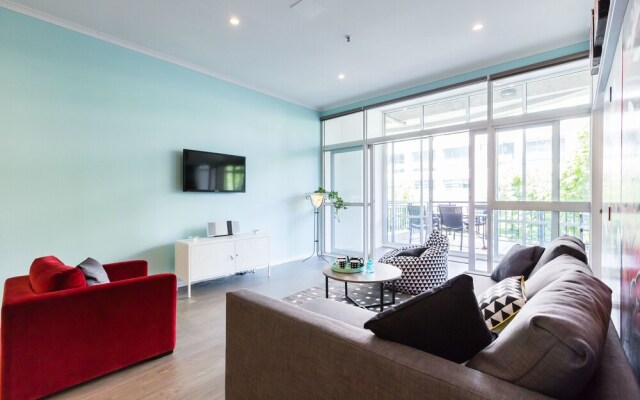 VANCE, 2BDR Melbourne Apartment