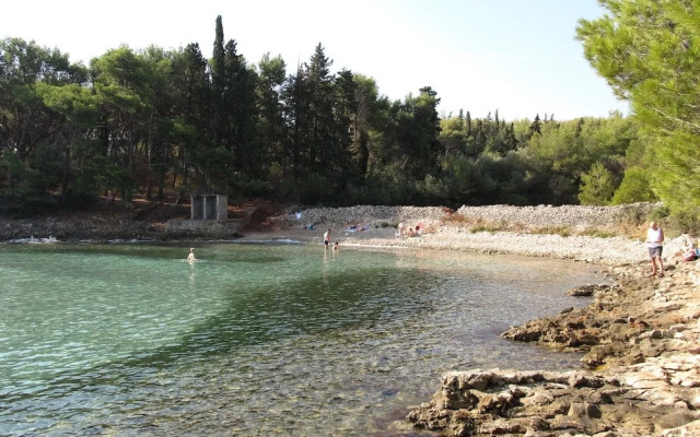Leana - Great Location and Close to Beach - A1