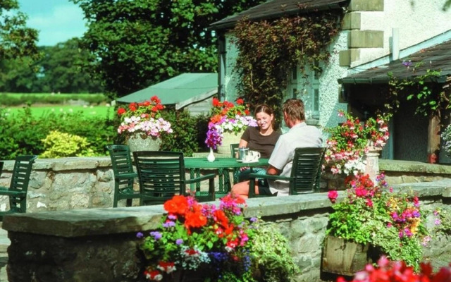 Whoop Hall Hotel and Leisure