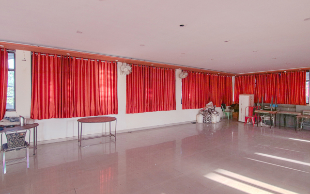 Fabhotel City Palace
