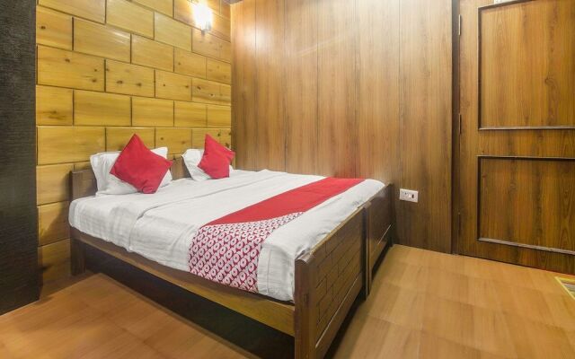 Oyo 14874 Live Inn Guest House