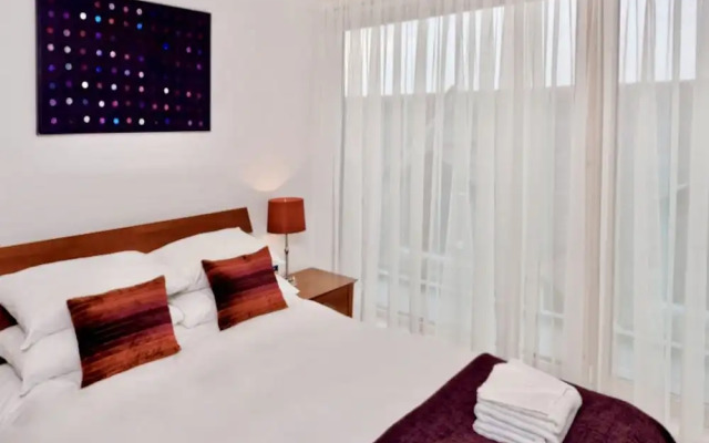 Your Space Apartments - Cambridge Place