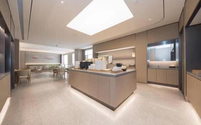 Ji Hotel Shanghai Changcheng Building