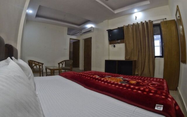 HOTEL GRACE GANGA-By Nature Care Village