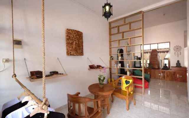 Wood Stone Hostel