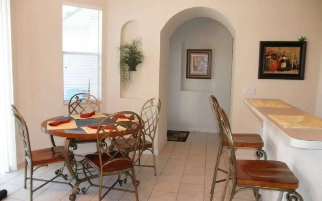 4 Br Villa - Trafalgar Village Sleeps 10 - Sfm 3158