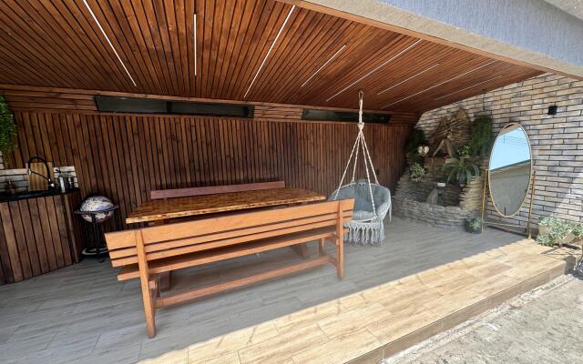 Домик на Виноградной 126/1