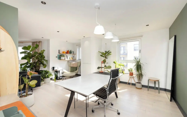 JOIVY Fabulous 2Br Apartment W/Terrace & Bay View