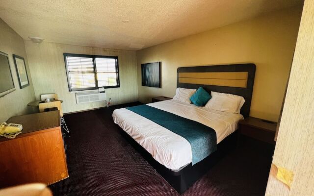 Casa Playa Inn & Suites Stanton Anaheim Area