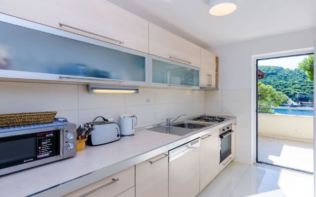 Blue Lagoon Apartment