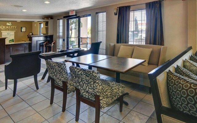 Quality Inn & Suites