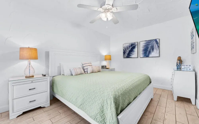 Crescent Street Villas By Beachside Mgt