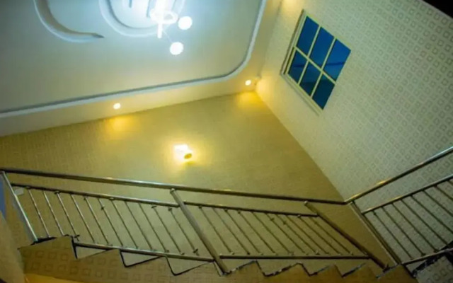 Lavish Apartment
