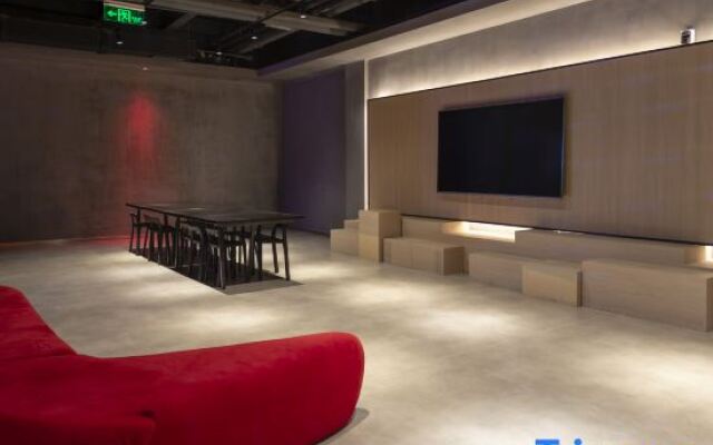 We Light Hotel (Beijing Xinjiekou)
