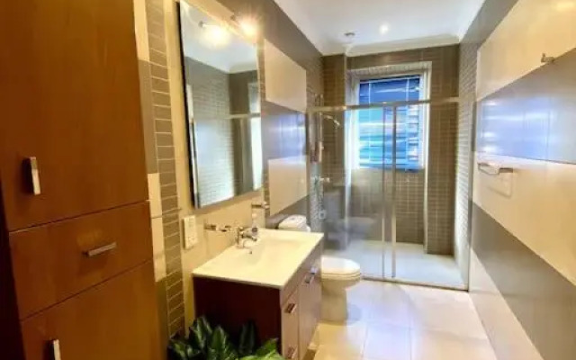 Hard to come by - modern & huge house in Sliema