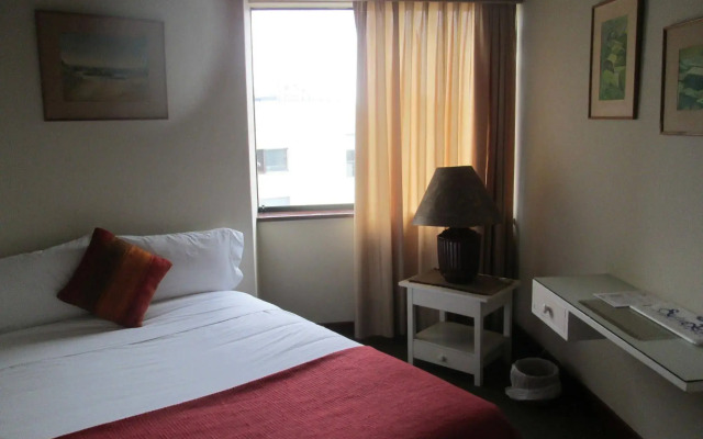 Suites Real Hotel