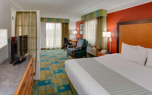 La Quinta Inn by Wyndham Pittsburgh Airport