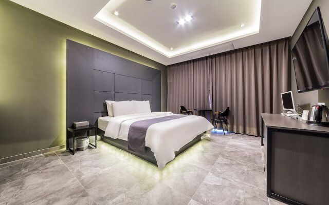 Rosabell Hotel