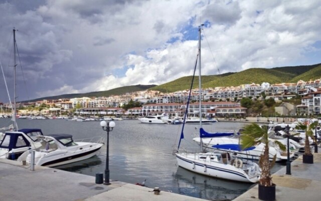 Inviting Modern 1-bed Apartment in Sveti Vlas